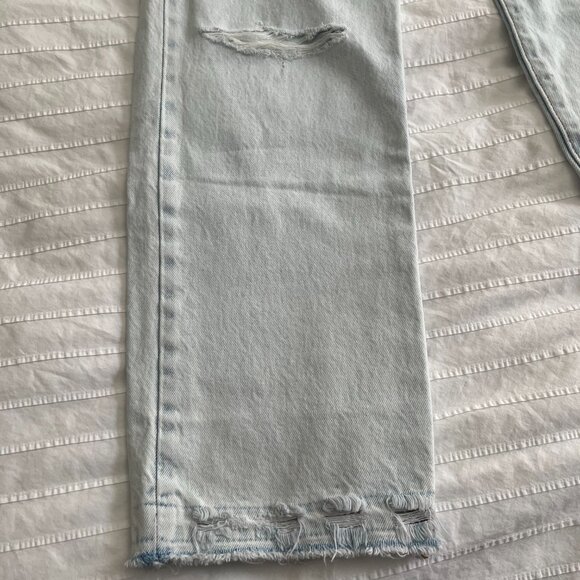 Levi's Ribcage Straight Jeans 26W - Picture 7 of 8